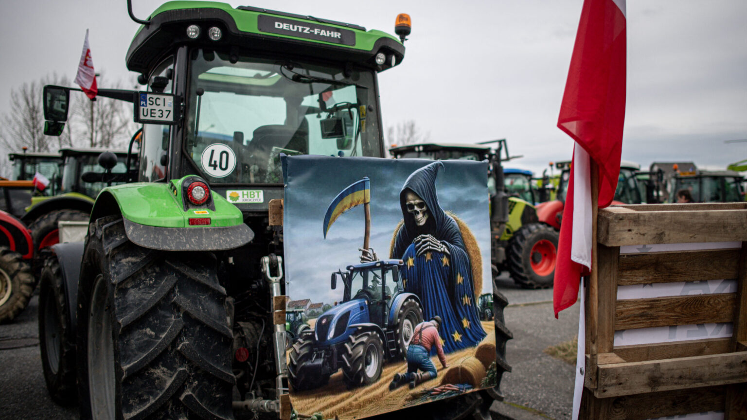 Brussels Plans to Take Poland, Hungary, Slovakia to Court over Ukrainian Import Bans