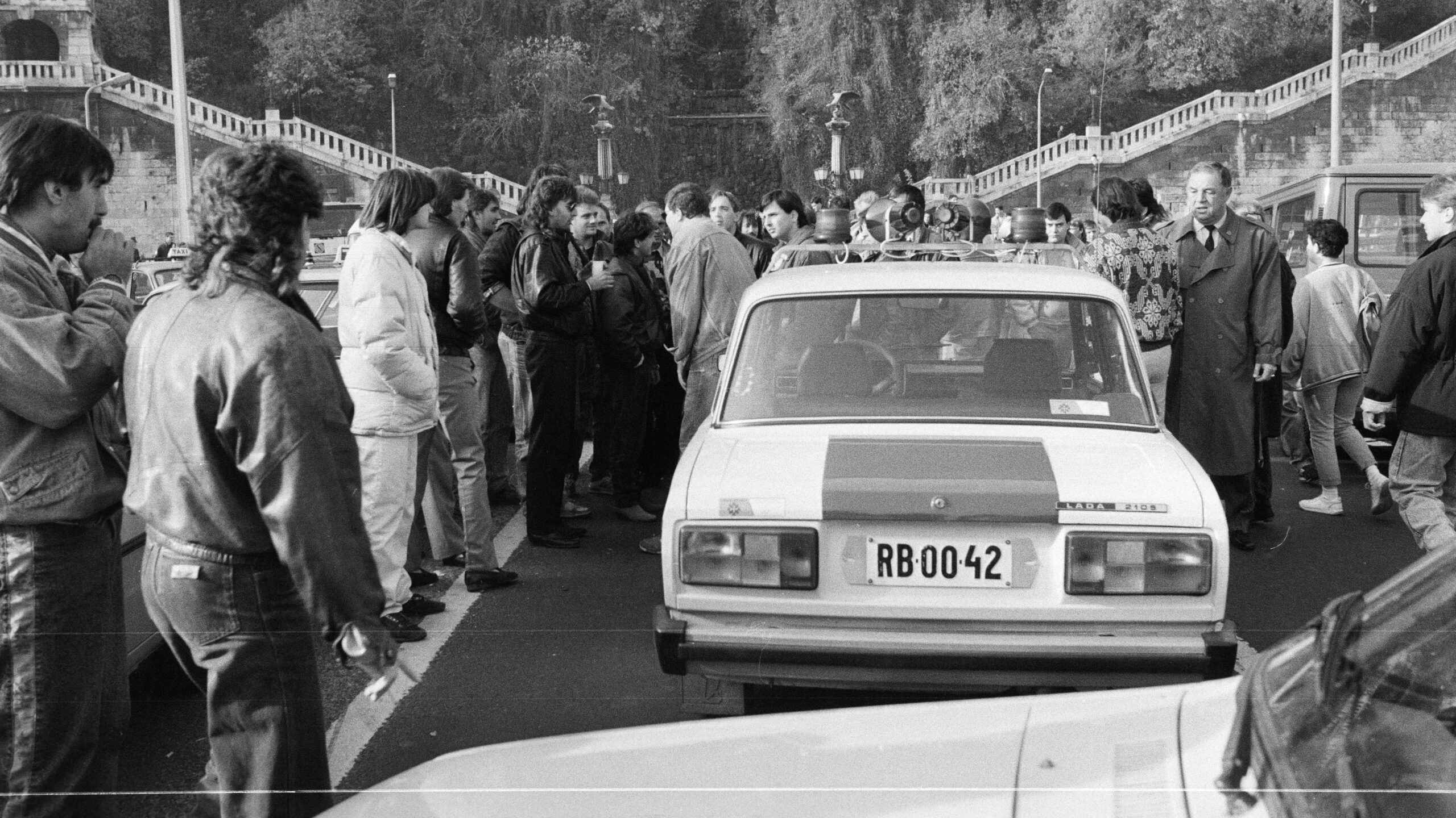 The Buda end of the Erzsébet Bridge. The photo was taken during the taxi blockade.