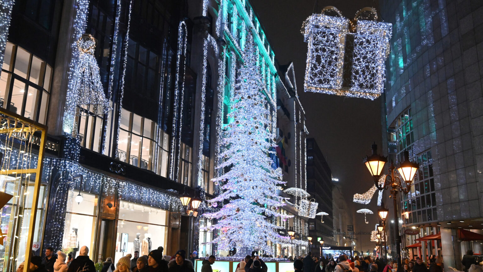 PM Orbán Invites Tourists to ‘Experience Europe the way it should be’ in Hungary