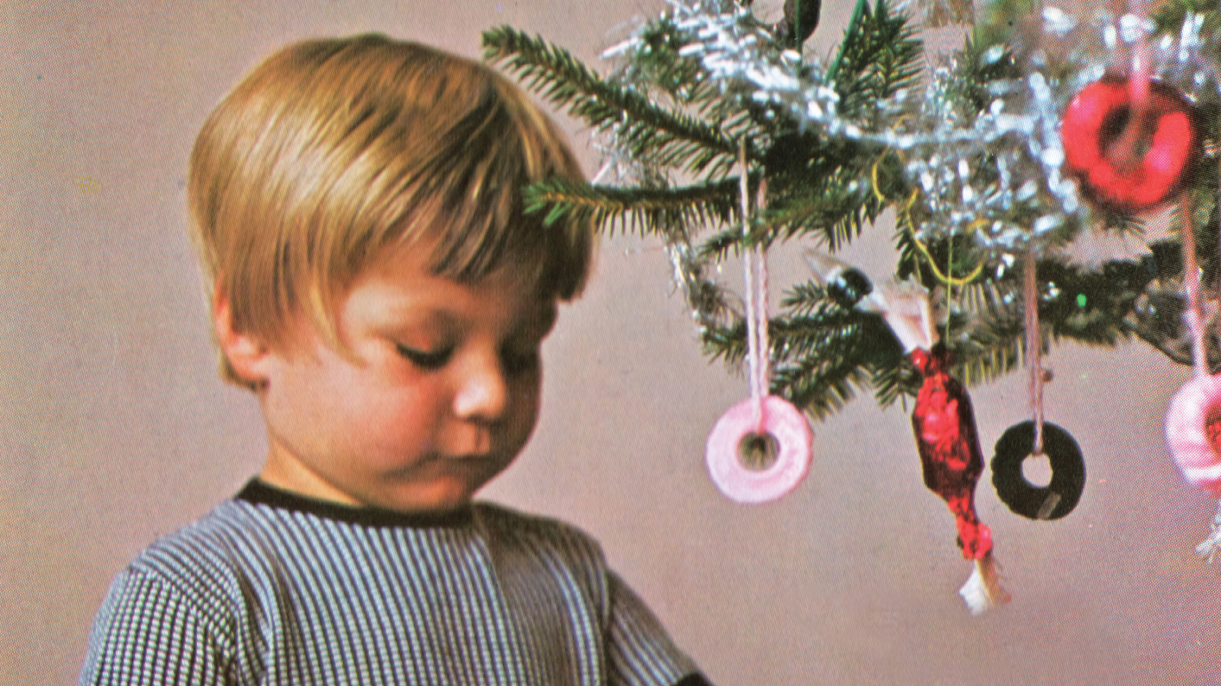 Father Winter, Pine Holiday, New Year’s Eve House Parties, and Carnival — This Is How Hungary Celebrated in the 1970s–80s