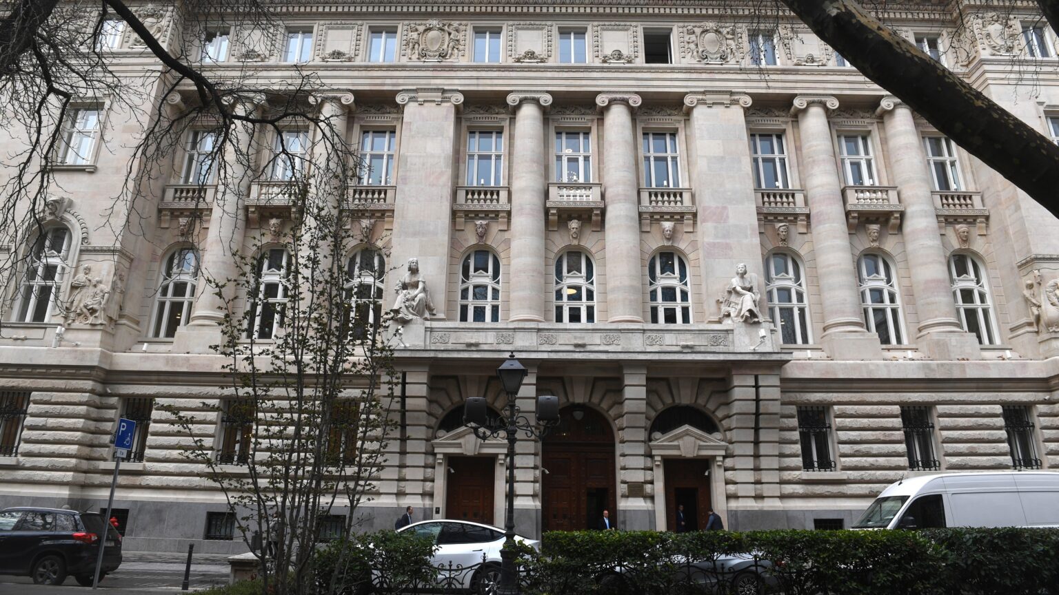 Hungarian Central Bank: AI to Transform Financial Supervision