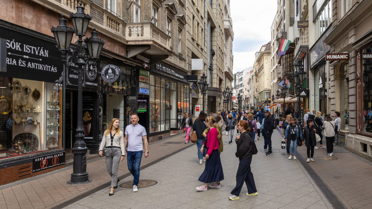 Slop Check: No, Budapest Is Not Dirtier than Delhi