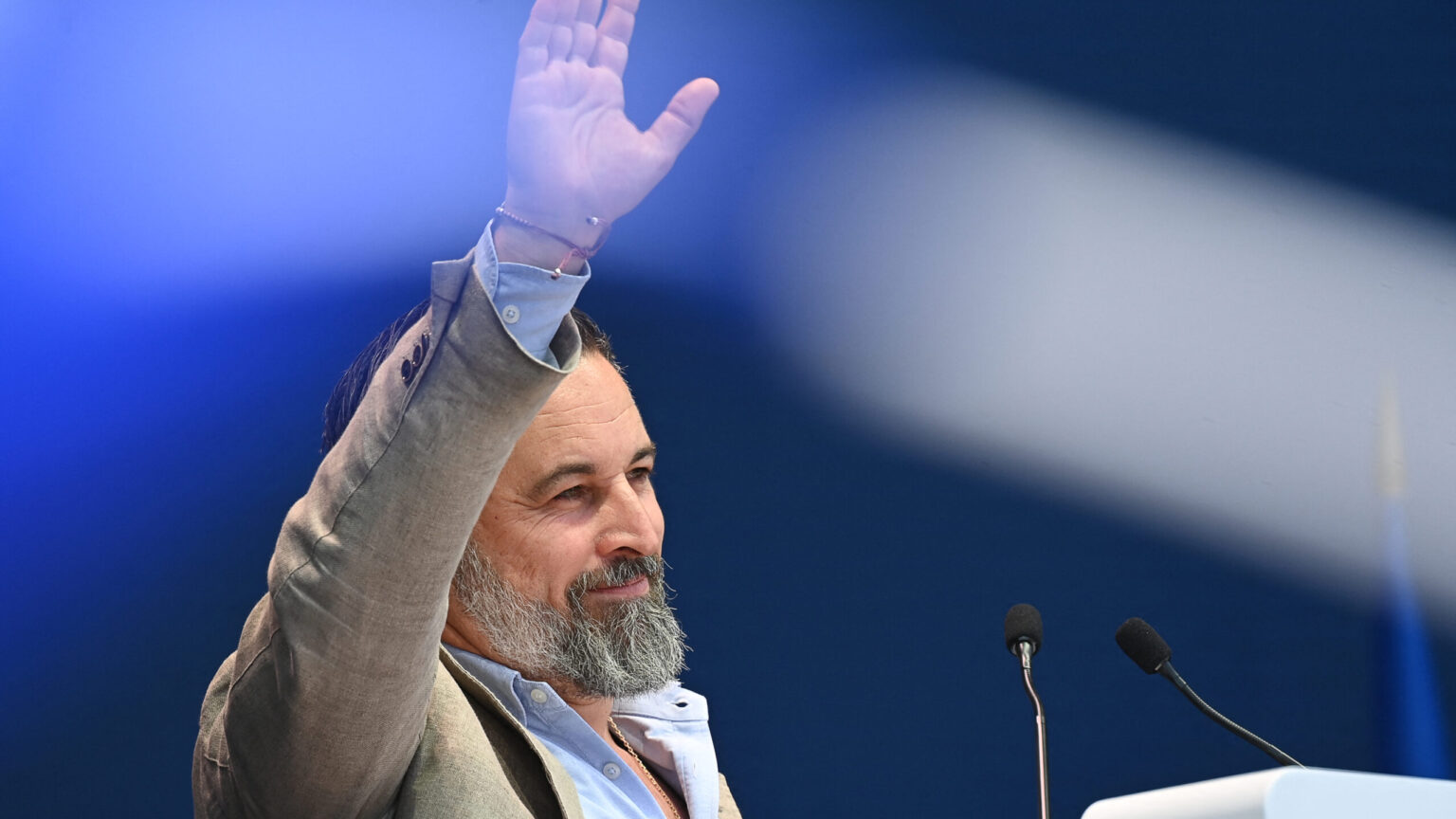 Vox Doubles Support as Socialists Suffer Heavy Losses in Extremadure Election