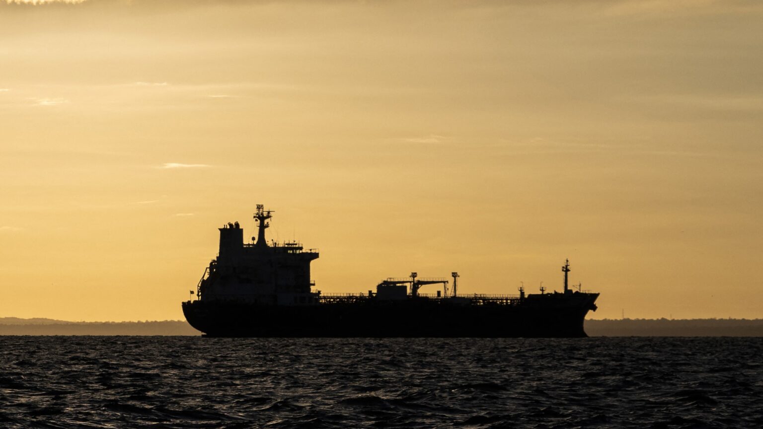 Shadow Fleet Tankers Seized by US Forces in Major Sanctions Operation