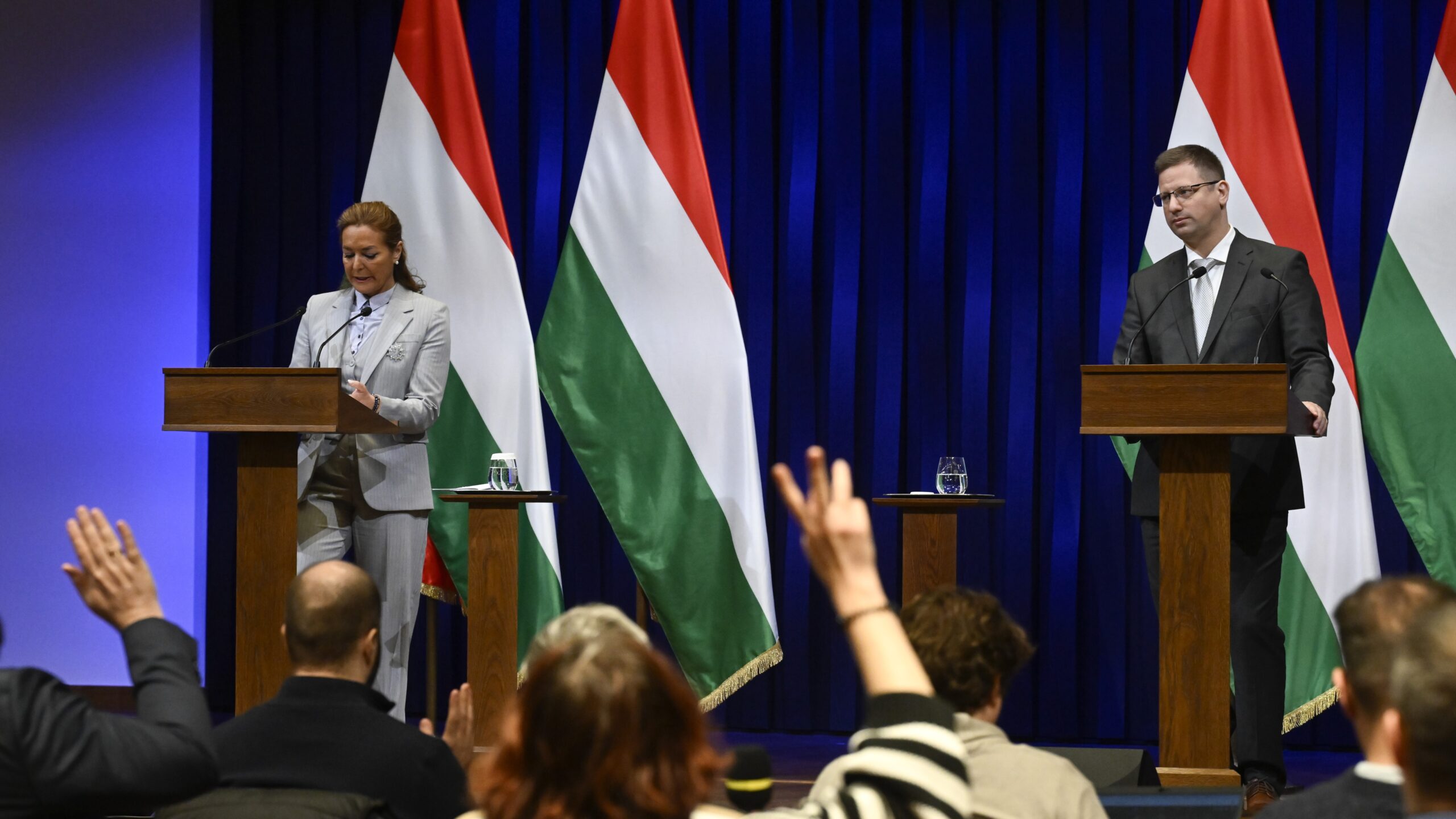 Hungarian Government Calls for Public Mandate on Ukraine Funding