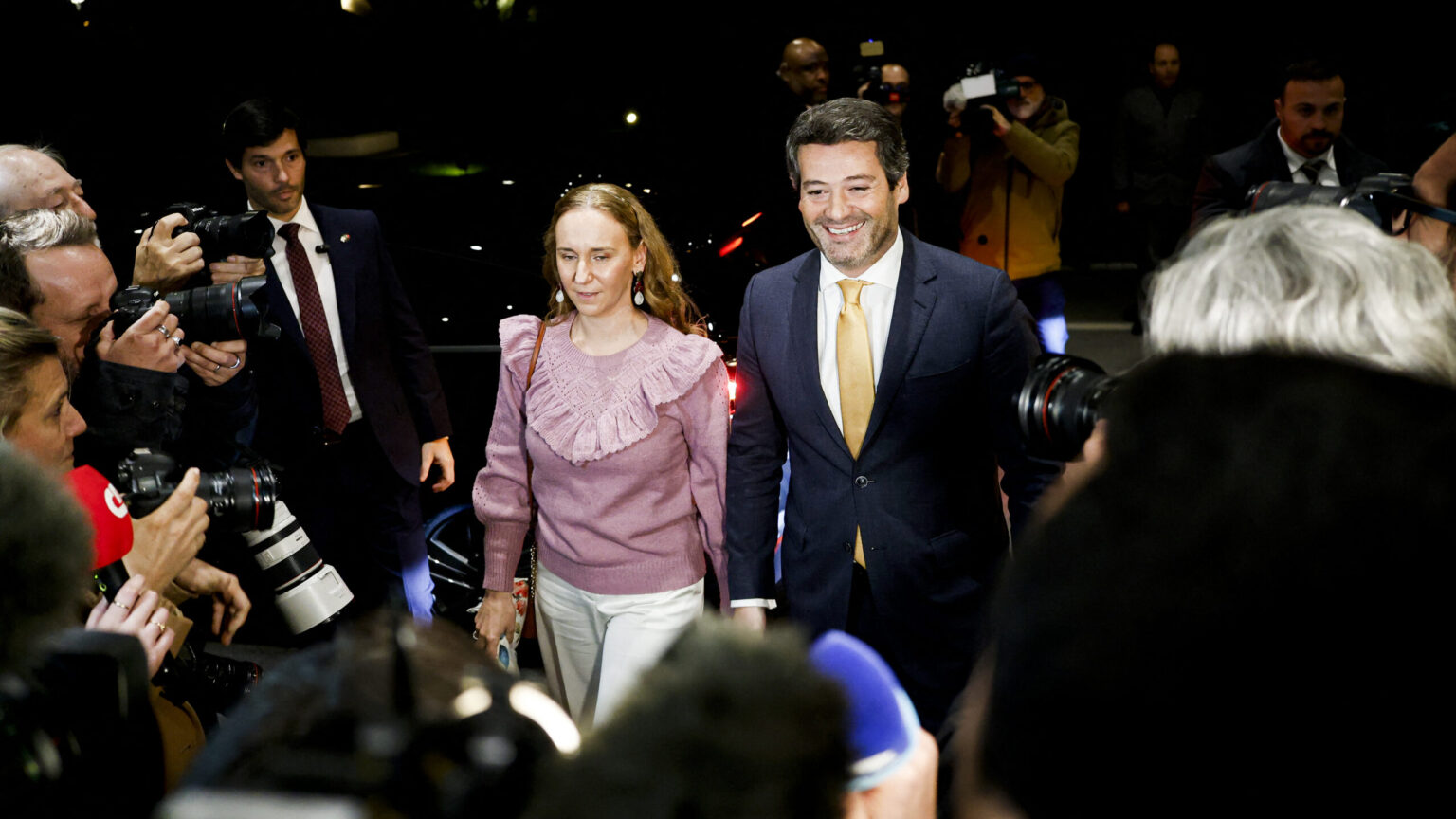 Portugal Heads to Run-Off as André Ventura Faces Uphill Battle against Seguro