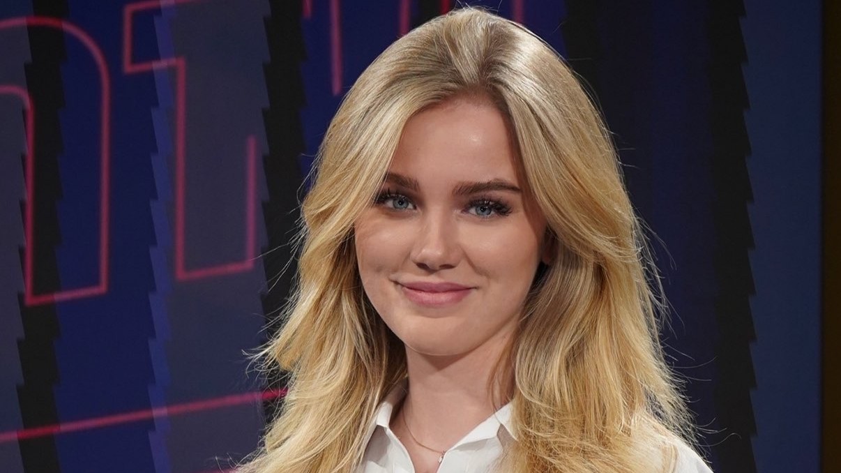 UK Bans Right-Wing Activist Eva Vlaar after Criticizing Keir Starmer