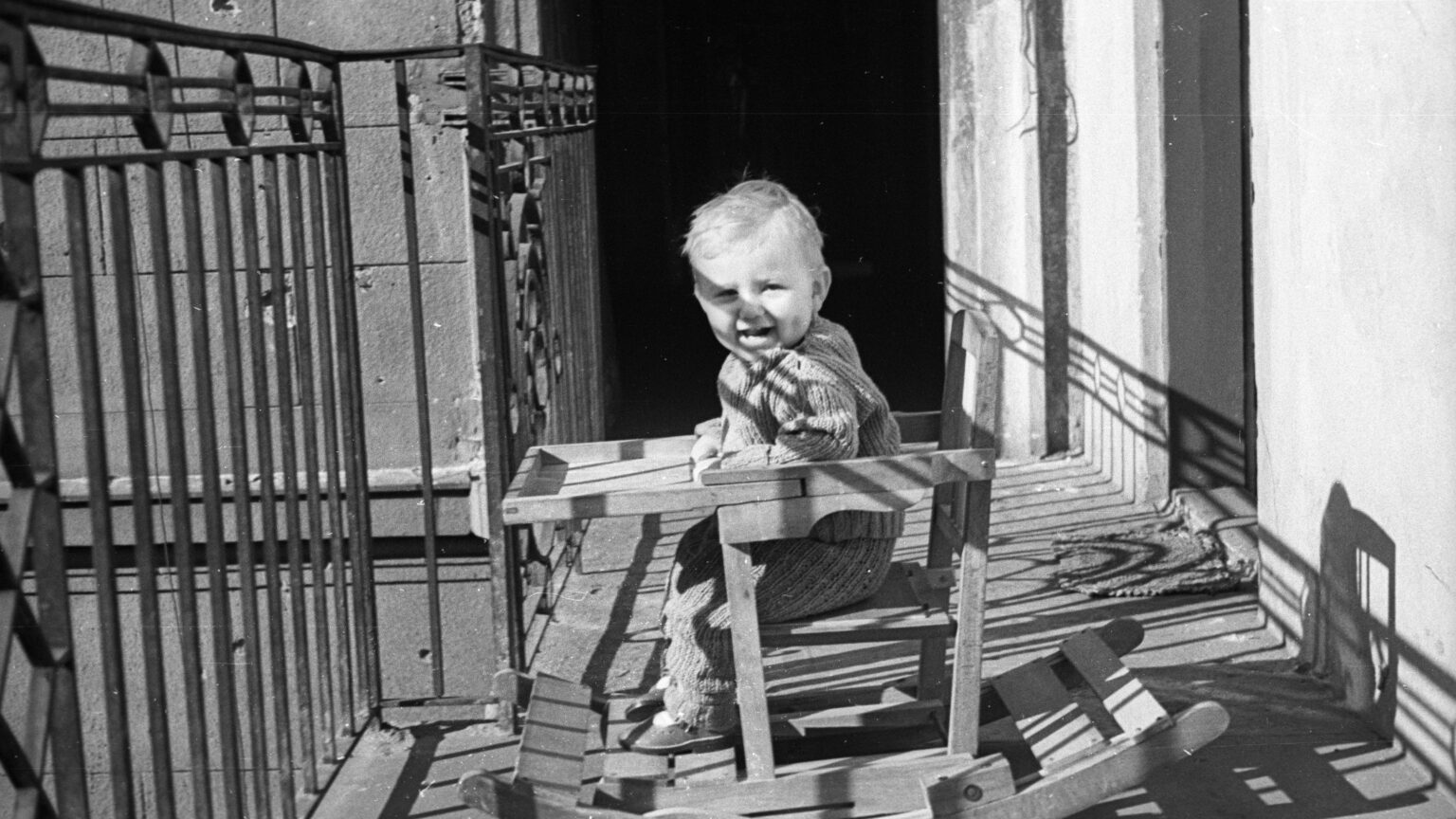 Class Enemies in the Castle — Child Victims of the 1951 Deportations from Budapest’s 1st District