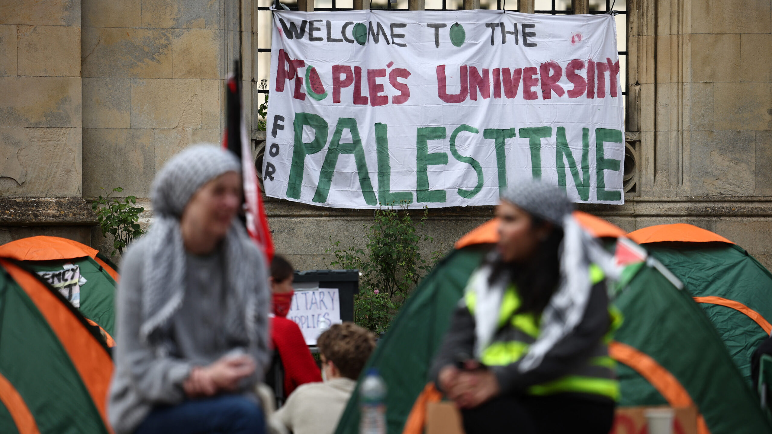 UAE Cuts Scholarships to UK Universities Citing Risk of Islamist Radicalization