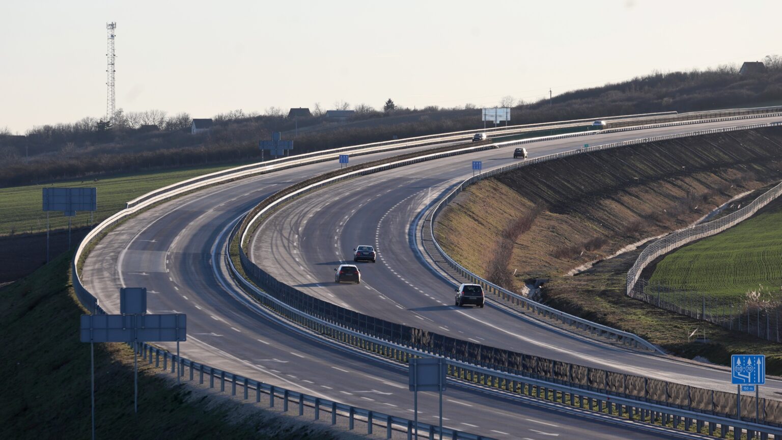 Hungary Catches Up with Austria in Expressway Development, State Secretary Says