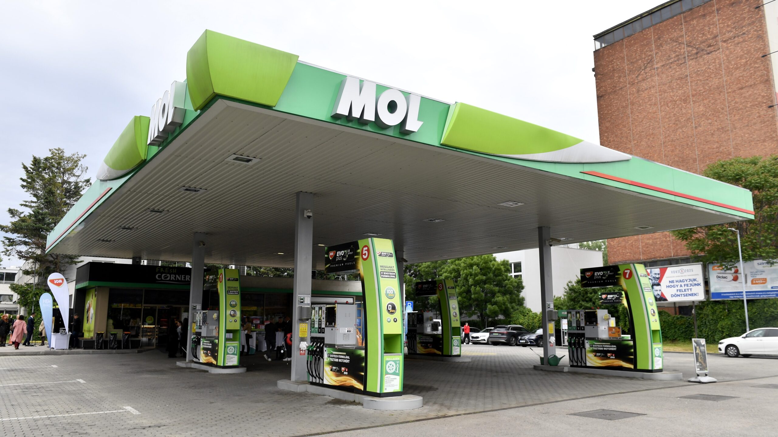 Hungary Introduces Fuel Price Cap to Protect Consumers