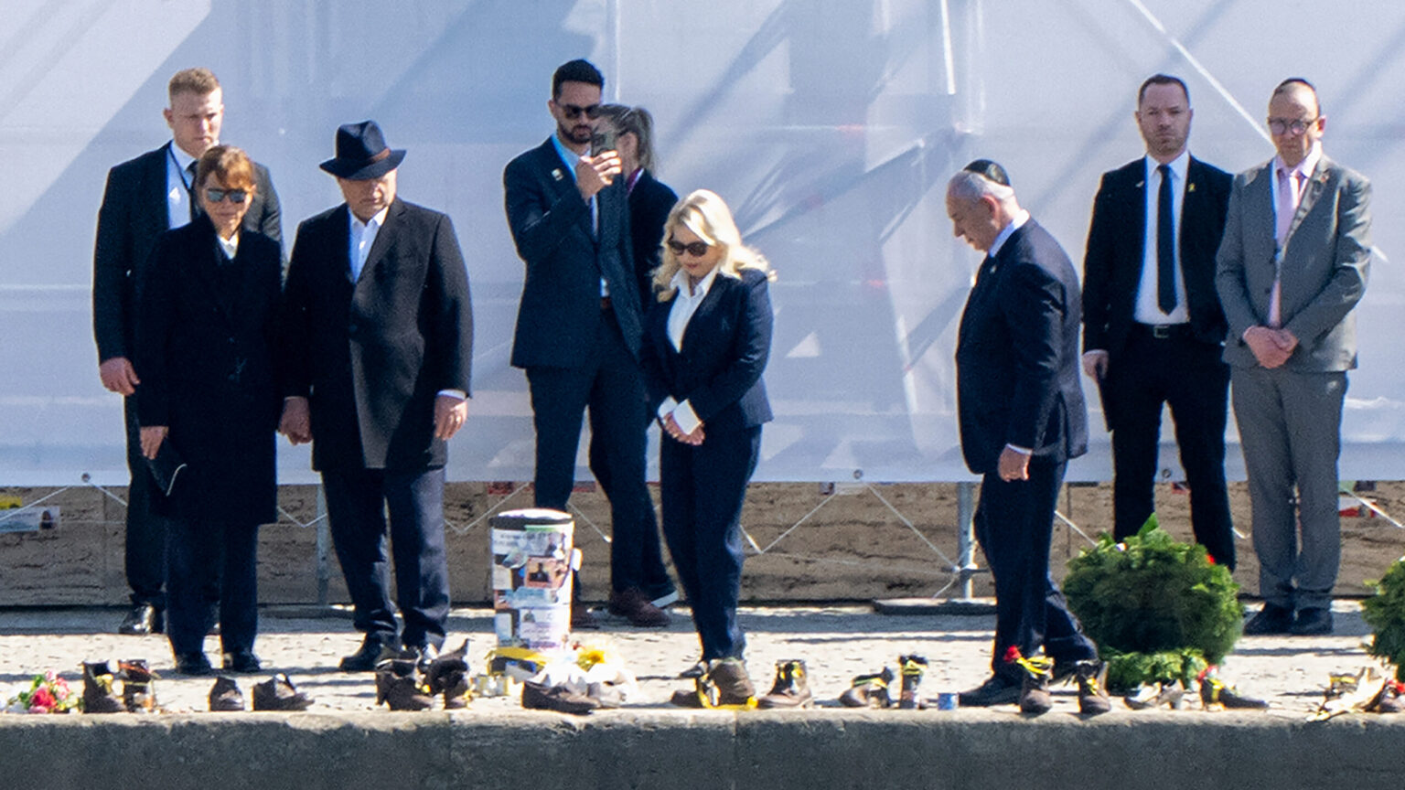 Hungary’s Israel Policy in a Fragmented Europe: A Model for Reliability