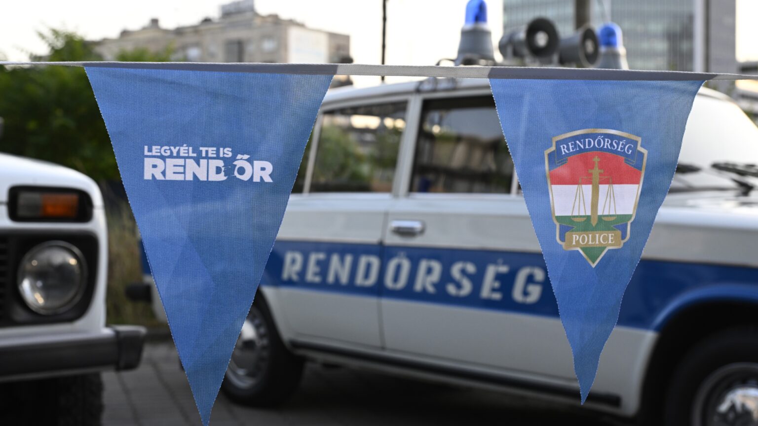Visitors Can Explore Restricted Areas of Budapest Police HQ during Night of Museums