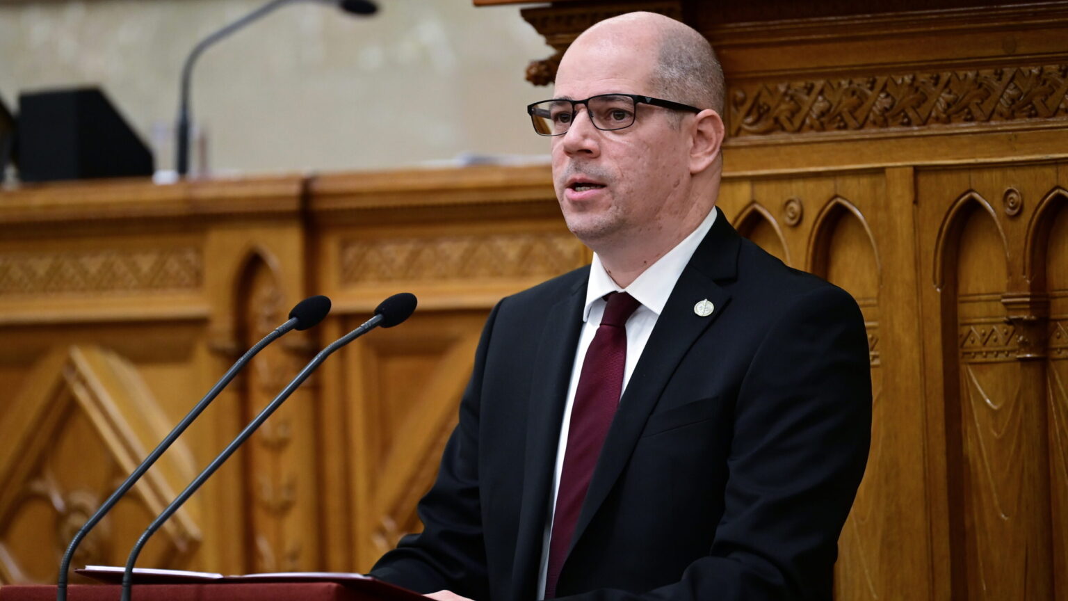 Hungary’s Prosecutor General Resigns amid Pressure from PM Magyar
