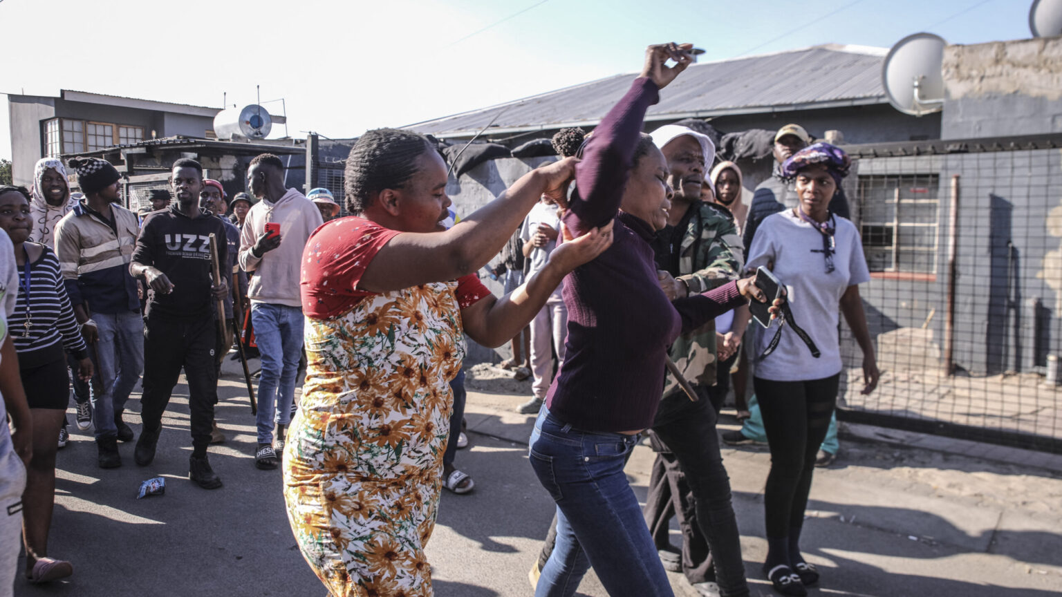 Anti-Immigration Protesters Raid Homes, Force Migrants Out in South Africa