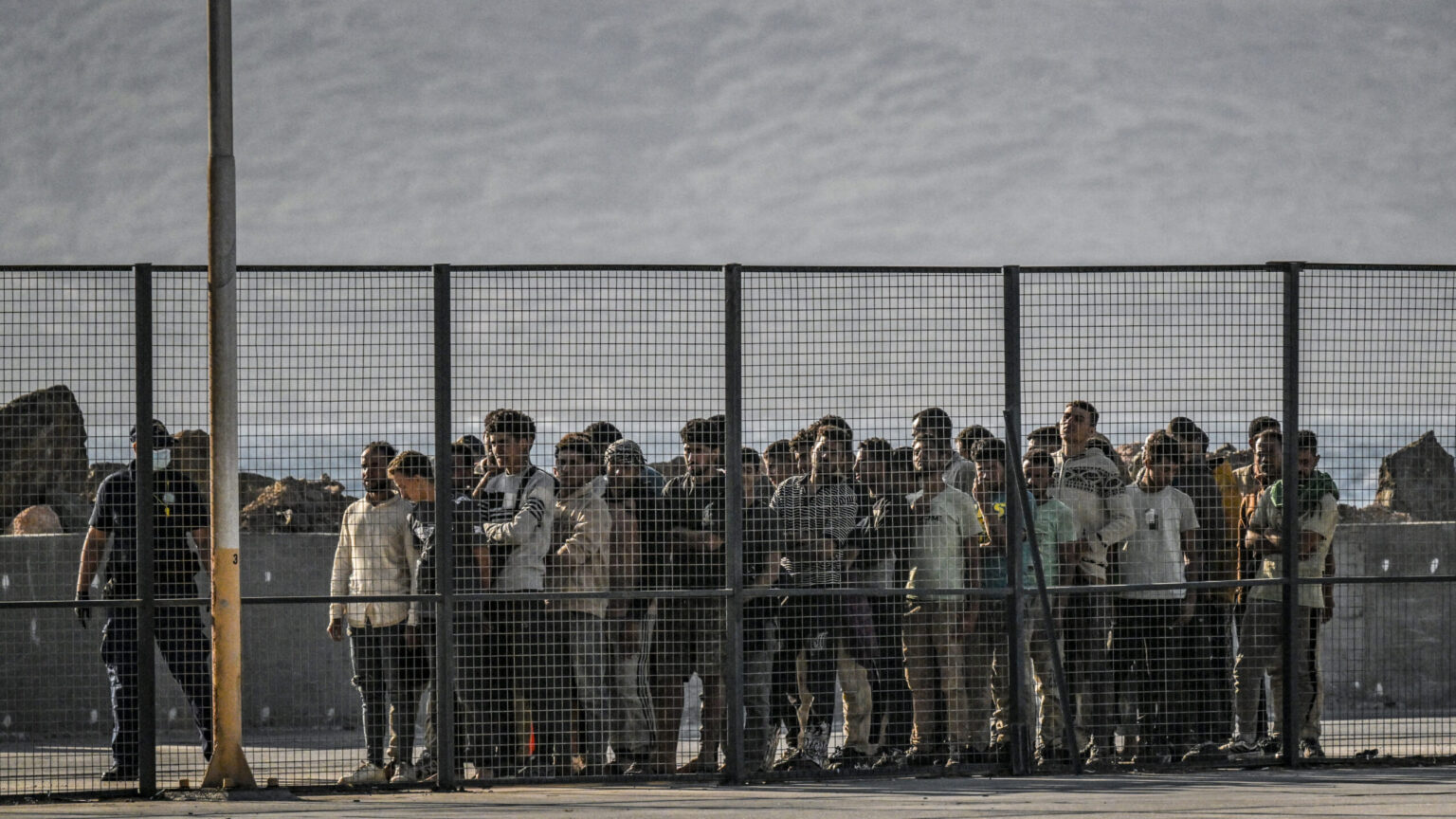Nearly 600 Migrants Sent Home as Greece’s New ‘Return or Prison’ Policy Bites