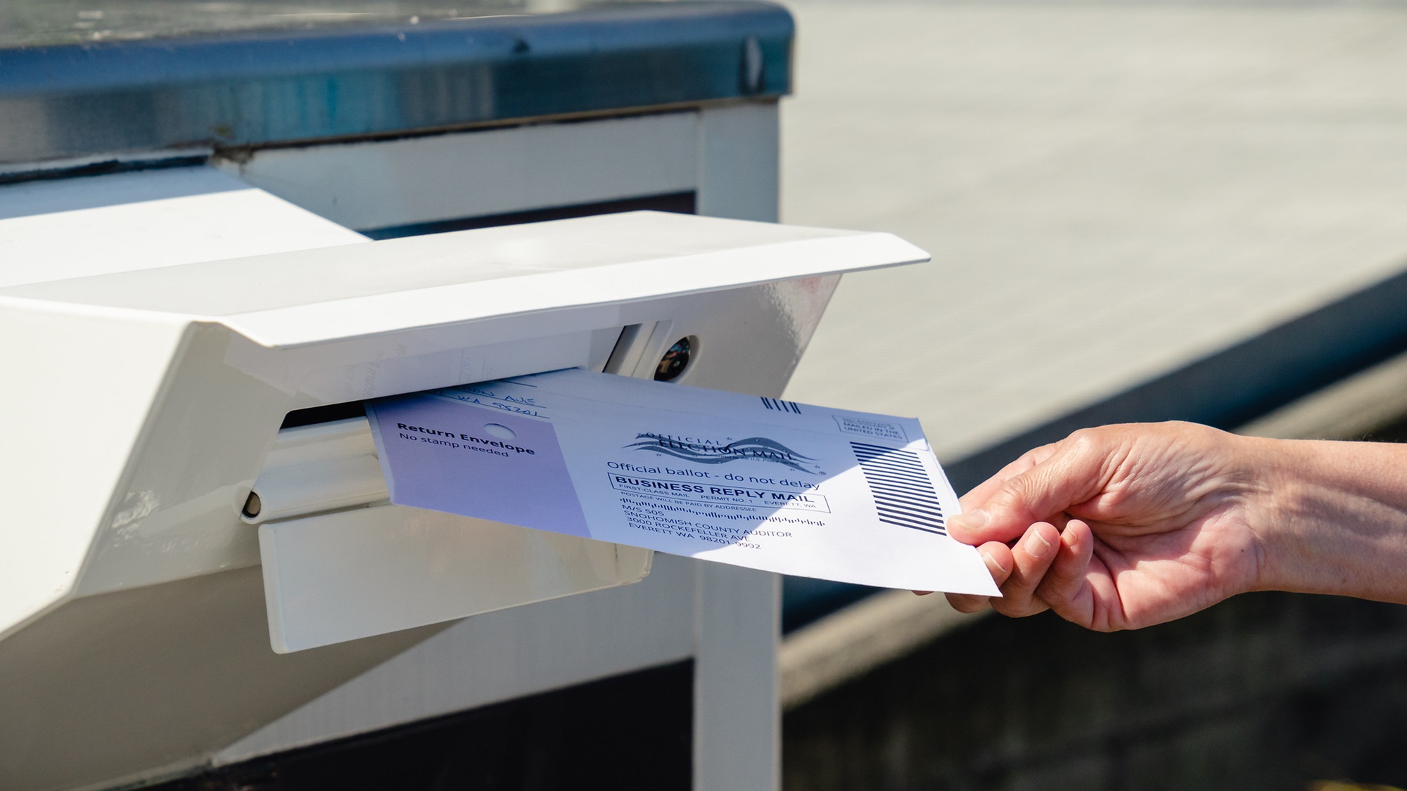 Supreme Court Clears Way for Trump’s Restriction on Mail-In Voting for Midterms